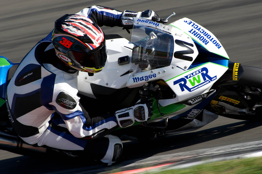 2014 New Zealand Superbike Championship round four