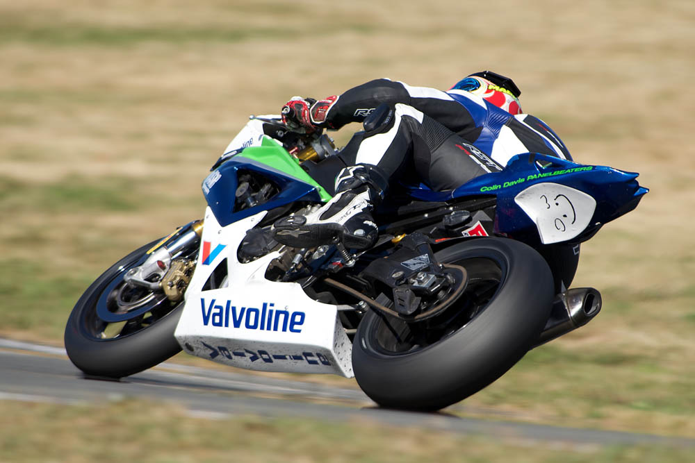 2014 New Zealand Superbike Championship round four