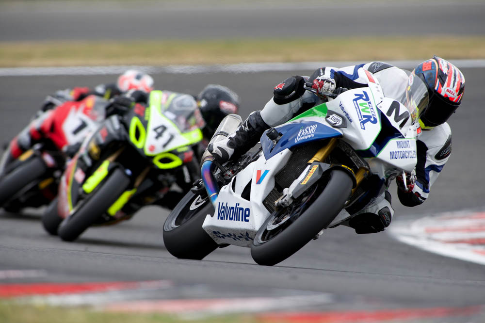 2014 New Zealand Superbike Championship round four