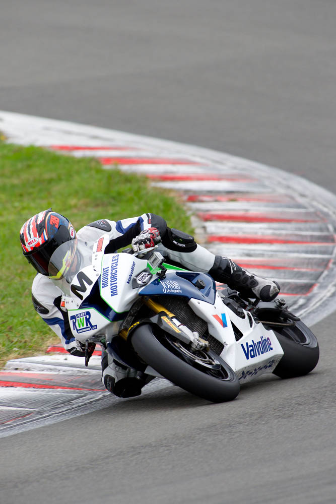 2014 New Zealand Superbike Championship round four