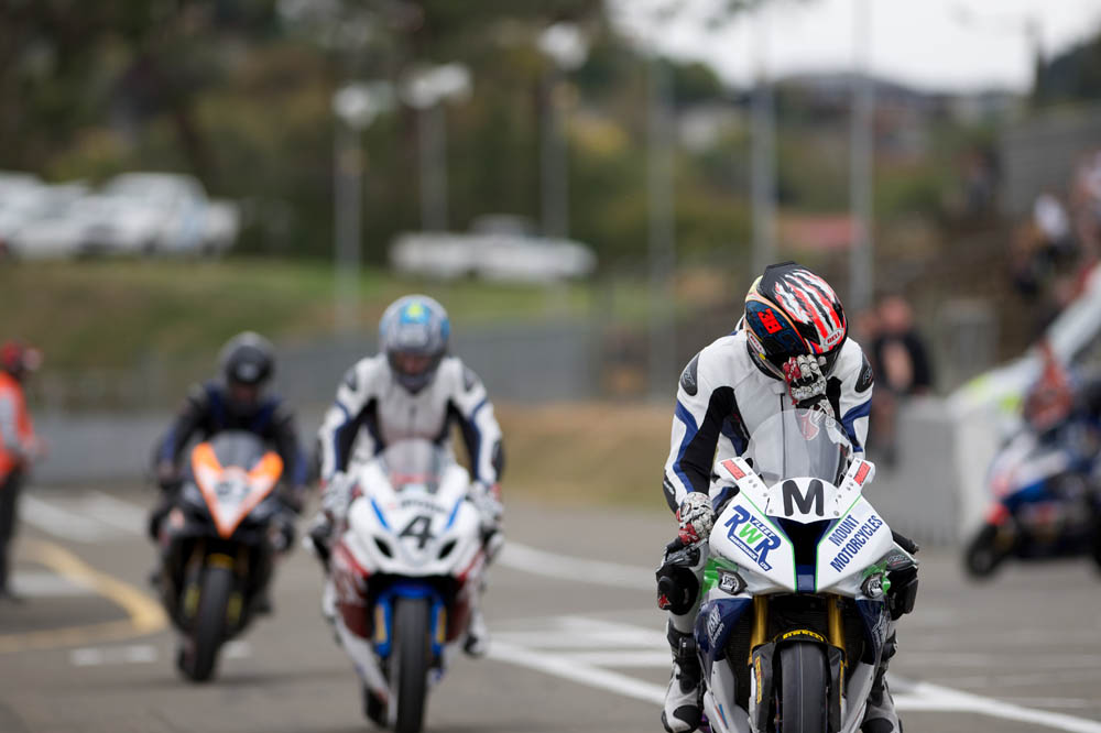 2014 New Zealand Superbike Championship round four
