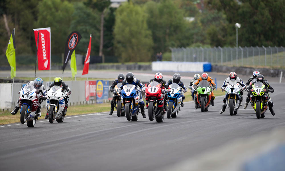 2014 New Zealand Superbike Championship round four