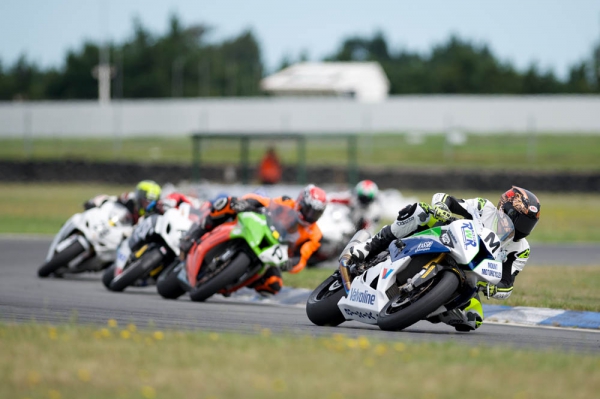 2014 New Zealand Superbike Championship round one