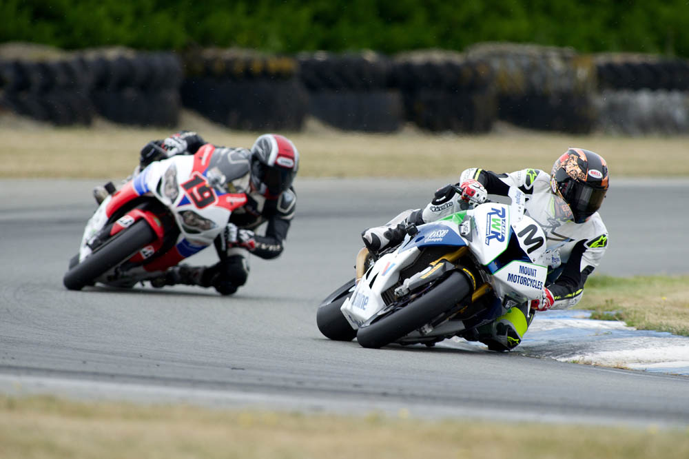 2014 New Zealand Superbike Championship round two